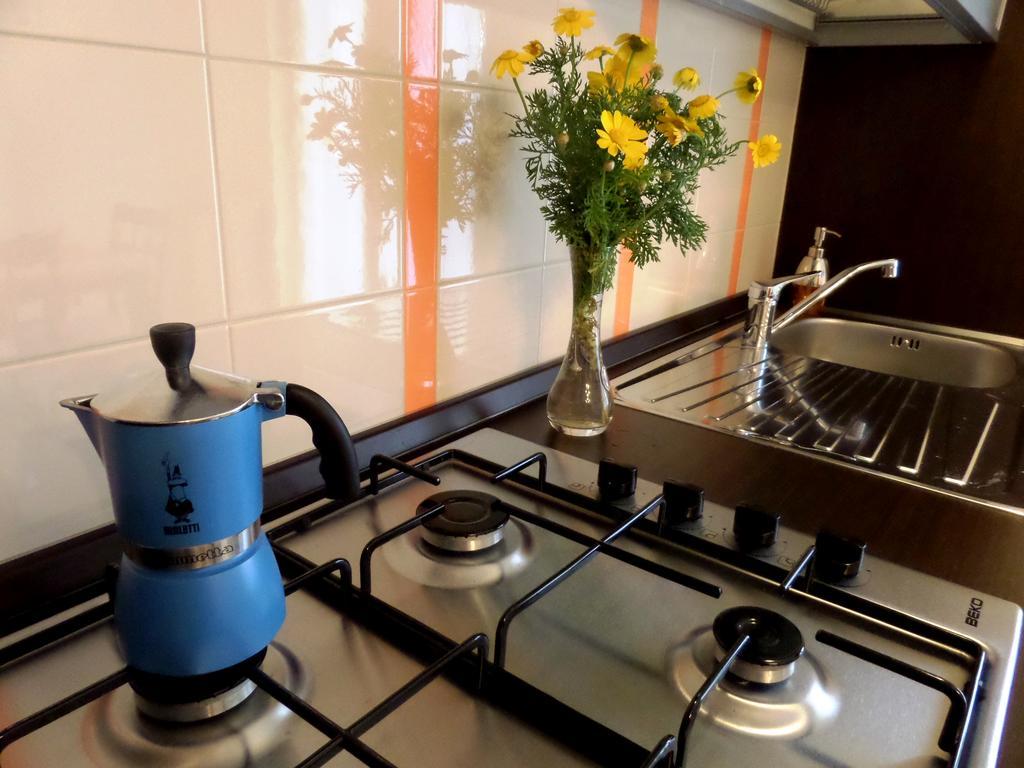 Nerissa Holiday Apartment Милаццо Экстерьер фото